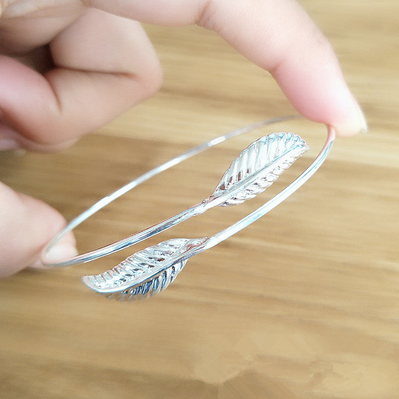 Leaf bracelet