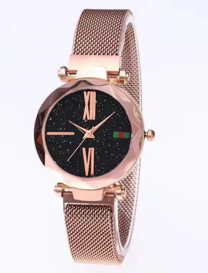 Luxury Ladies Clock Magnet Buckle Starry Diamond Geometric Surface Quartz Wristwatch