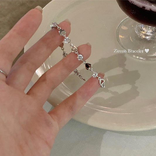 Simple Special-interest Design Hollow Heart-Shaped Bracelet